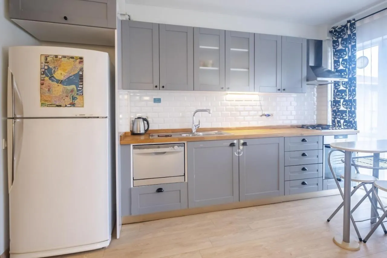 Apartament Flat With Balcony Near Bull Statue In Kadikoy Stambuł Turcja